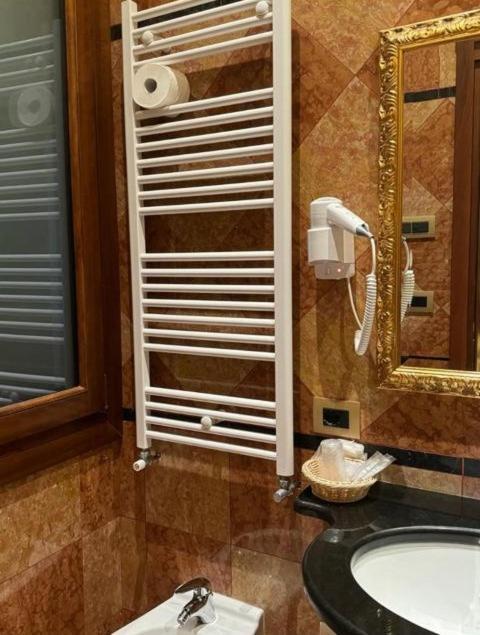 Ca' San Zaccaria Hotel Venice Exterior photo